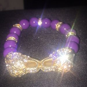 ❣️SOLD❣️Stretch diamond look encrusted elephant